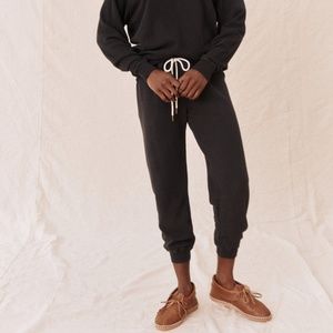 The Great Cropped Sweatpant in Almost Black 0